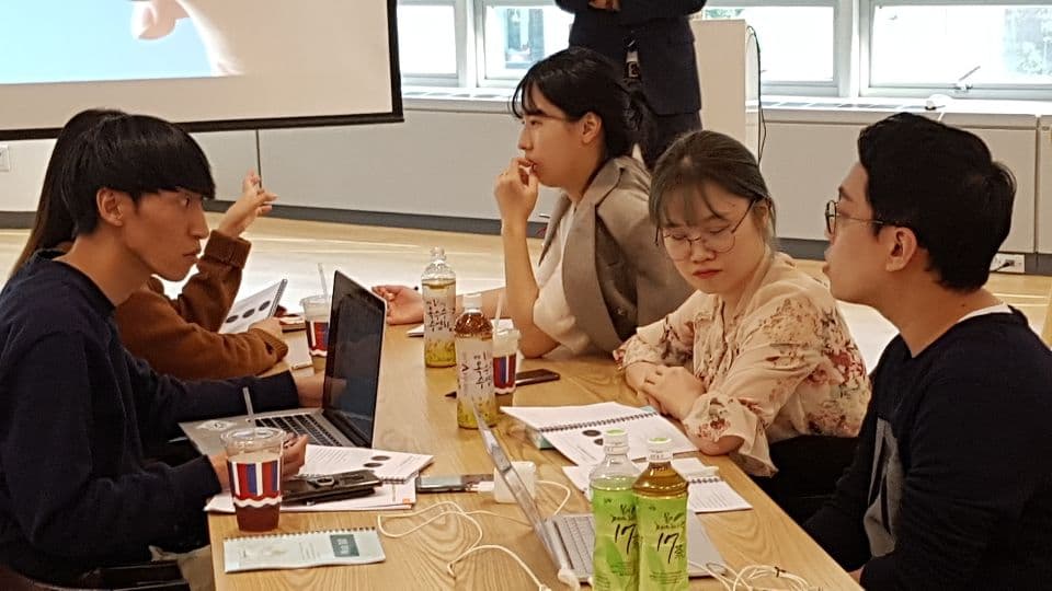 강점 교육 비즈니스 전략 및 실행 워크숍 장면